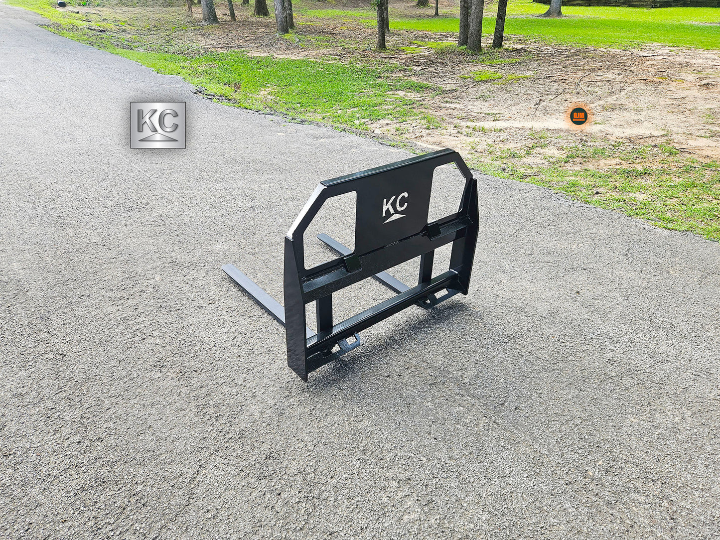 KC 42" 2200lb Capacity Q/A Pallet Forks