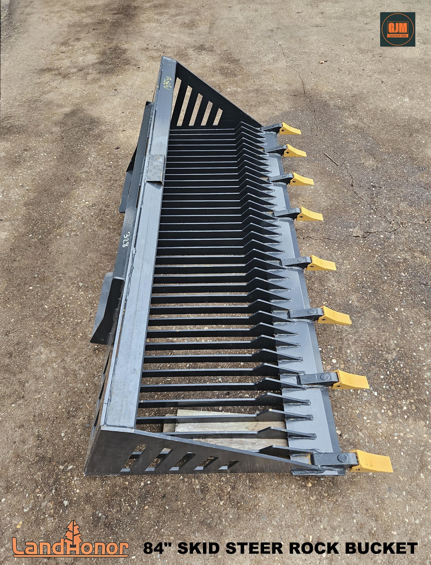 LandHonor 84" Skid Steer Rock Bucket